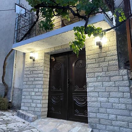 Luigi Guest House Gjirokastër Dış mekan fotoğraf