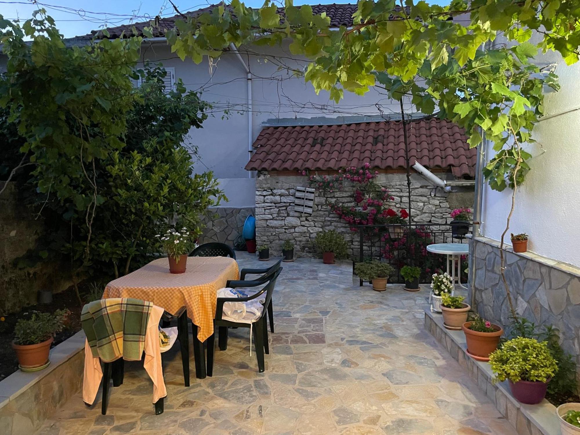 Luigi Guest House Gjirokastër Dış mekan fotoğraf