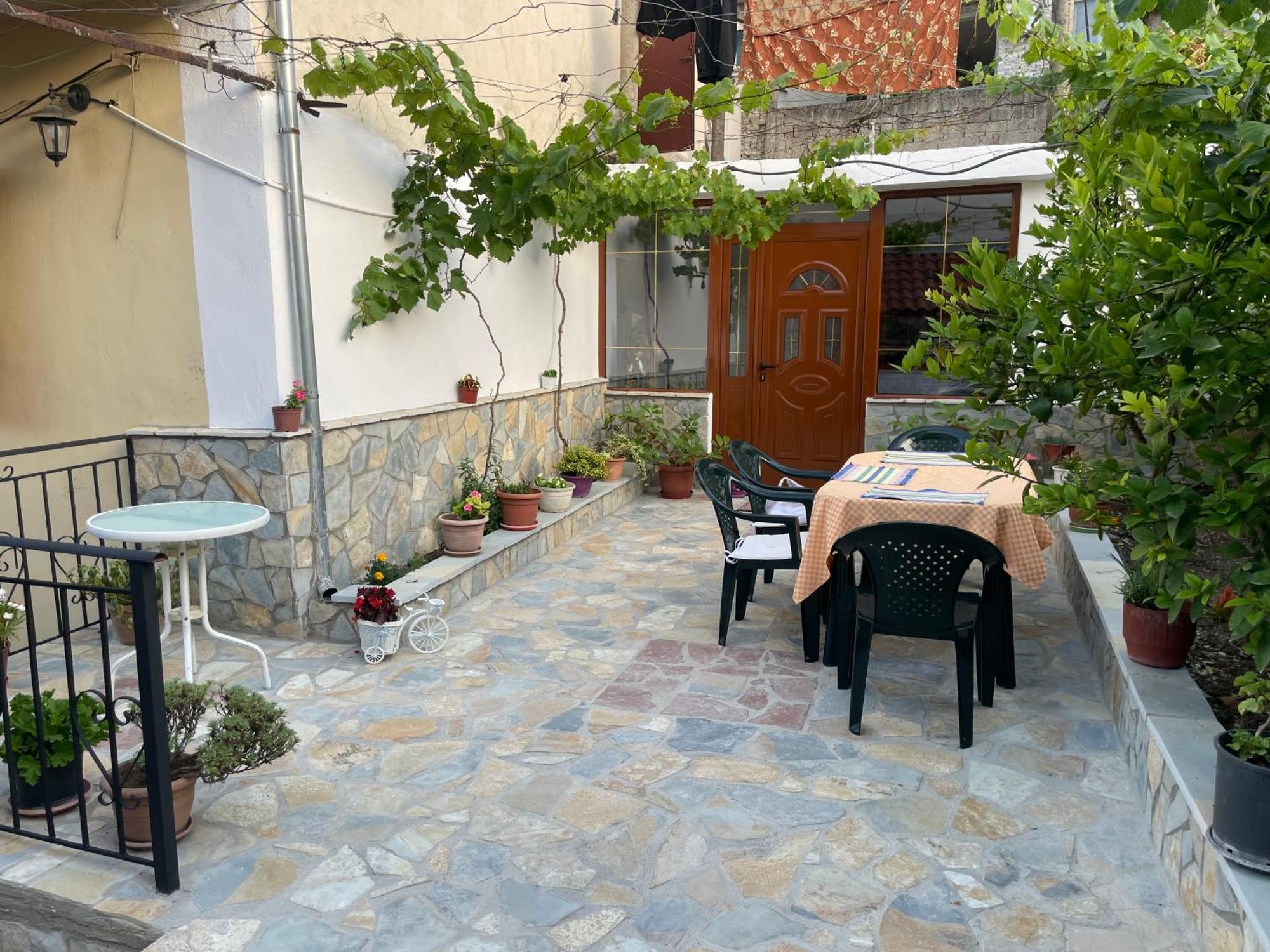 Luigi Guest House Gjirokastër Dış mekan fotoğraf